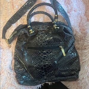 Elegant Black Snakeskin Pattern Bag